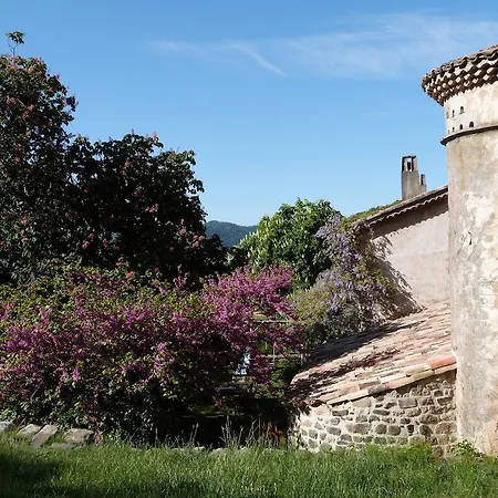 Domaine Du Clap Bed & Breakfast *